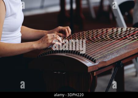Kayagum String Instruments Korea Kayagum korean Zither Stock Photo - Alamy