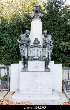 Samuel Plimsoll Memorial on Victoria Embankment gardens, London, England, UK Stock Photo