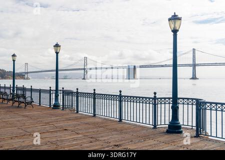 Scenic view of a classic wooden pier 7 stretching into the San Francisco Bay Stock Photo
