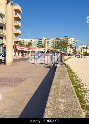 Boardwalk with people at Playa de palma in Can pastilla on Mallorca Stock Photo