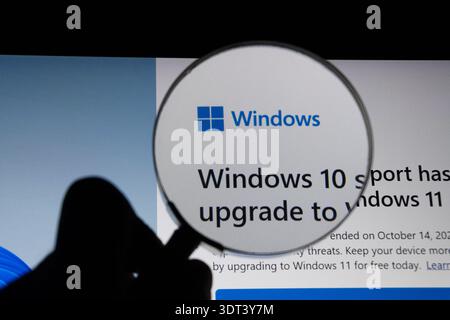 Windows 10 up to Windows 11 upgrading popup screen. Baku, Azerbaijan. 20.02.2026. Stock Photo