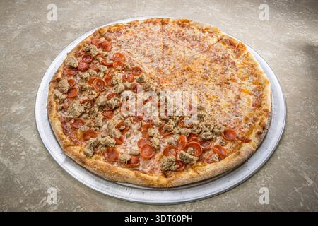 Entire Pizza, Philadelphia USA Stock Photo