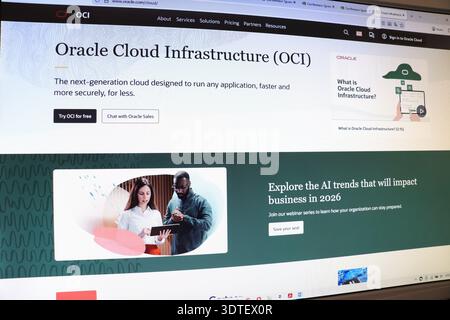 Computer screen displaying enterprise cloud infrastructure webpage for business technology solution presentation Stock Photo