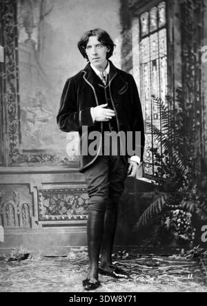This iconic portrait of Oscar Wilde, captured by photographer Napoleon ...