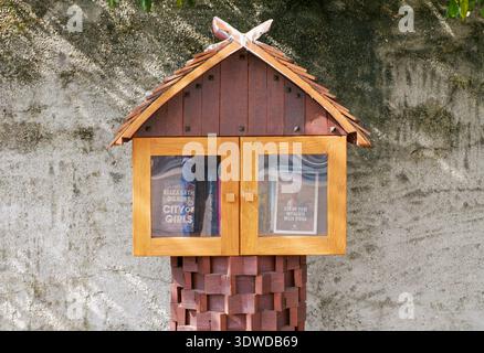 free little library house Stock Photo