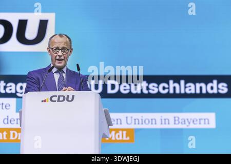 Chancellor Friedrich Merz and Federal Minister of Economics Katherina ...