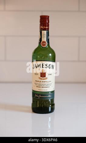 제임슨 스탠다드 (Jameson Standard)