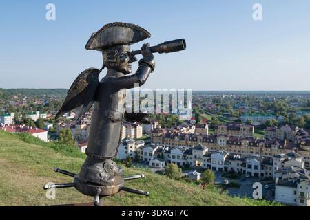 TOBOLSK, RUSSIA - AUGUST 25, 2025: Urban sculpture "Wandering Angel" is close-up on a sunny August day Stock Photo