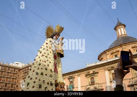 Valencia, Spain - March 20 2025: Floral mantle of Our Lady of the Forsaken in Plaza de la Virgen, made with carnations during the Fallas. Stock Photo