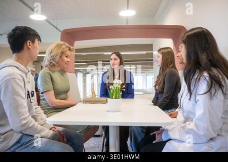 Niel, Belgium. 10th Mar, 2026. Queen Mathilde of Belgium talks to students during a royal visit to the Science Park of the University of Antwerp in Niel, on Tuesday 10 March 2026. BELGA PHOTO JONAS ROOSENS Credit: Belga News Agency/Ģ����ý Live News Stock Photo