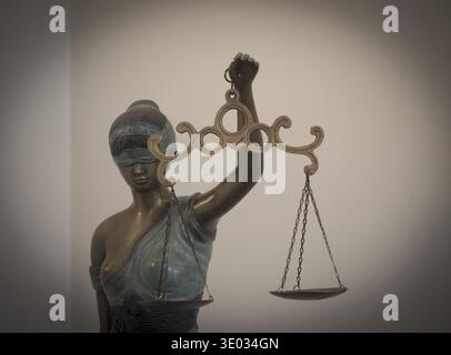 a scale used for weighing the weight of an object scale for weighing ...