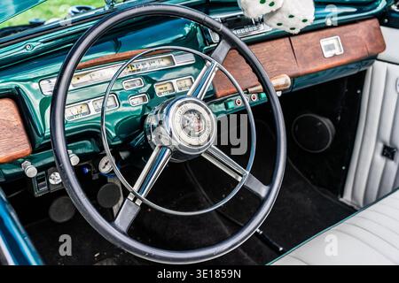 Dashboard and steering wheel detail of Ford Mercury Eight Convertible Coupe custom hot rod, 1940. Roadrunner's Paradise Race 61 Festival. Stock Photo