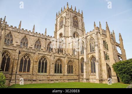 A view of the south side of St Mary's church, Beverley, East Yorkshire, England showing the flying buttresses on the south transept Stock Photo