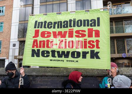 Al Quds Day annual pro-Palestinian event in London, UK. International Jewish Anti-Zionist network banner Stock Photo