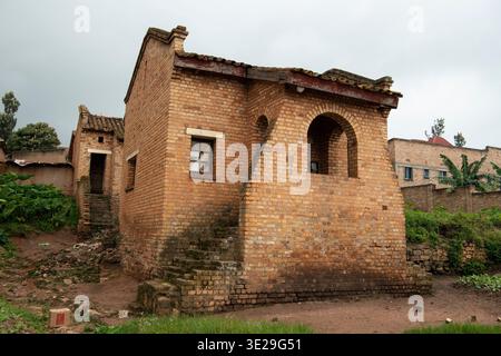 Colonial brick houses from the 1930s in the Ngoma suburb of Huye ...