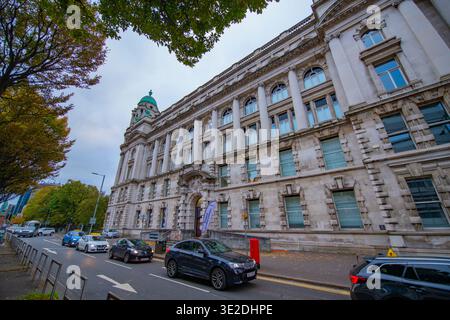 John Bell House was built in 1902 for Belfast Municipal Technical Institute, located at 1 College Square in historic city centre Belfast, Northern Ire Stock Photo