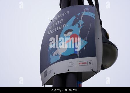 ILLUSTRATION - 24 March 2026, Berlin: An elderly woman holds a ...
