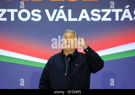 Hungary, Pecel, 28 March, 2026 : Viktor Orban, Prime Minister of Hungary, speaks during a campaign rally of the governing Fidesz Party. The rally is part of the Prime Minister's nationwide campaign trail before the Hungarian General Election scheduled for April 12   Photo © Giuseppe Lian/Sintesi/Alamy Live News Stock Photo