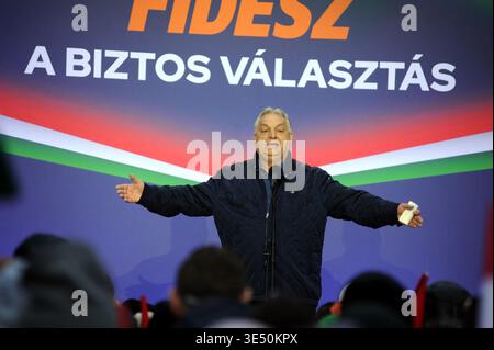 Hungary, Pecel, 28 March, 2026 : Viktor Orban, Prime Minister of Hungary, speaks during a campaign rally of the governing Fidesz Party. The rally is part of the Prime Minister's nationwide campaign trail before the Hungarian General Election scheduled for April 12   Photo © Giuseppe Lian/Sintesi/Alamy Live News Stock Photo