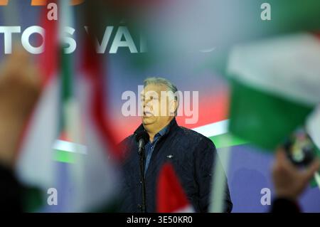 Hungary, Pecel, 28 March, 2026 : Viktor Orban, Prime Minister of Hungary, speaks during a campaign rally of the governing Fidesz Party. The rally is part of the Prime Minister's nationwide campaign trail before the Hungarian General Election scheduled for April 12   Photo © Giuseppe Lian/Sintesi/Alamy Live News Stock Photo