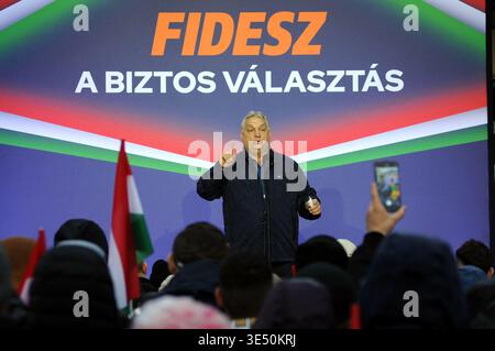 Hungary, Pecel, 28 March, 2026 : Viktor Orban, Prime Minister of Hungary, speaks during a campaign rally of the governing Fidesz Party. The rally is part of the Prime Minister's nationwide campaign trail before the Hungarian General Election scheduled for April 12   Photo © Giuseppe Lian/Sintesi/Alamy Live News Stock Photo