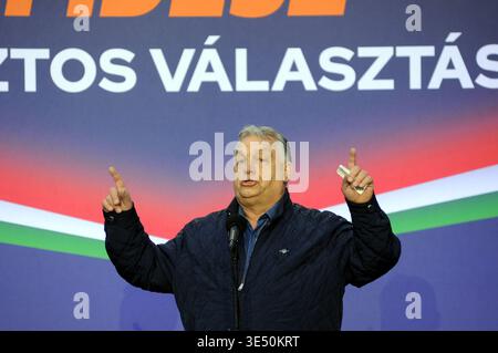 Hungary, Pecel, 28 March, 2026 : Viktor Orban, Prime Minister of Hungary, speaks during a campaign rally of the governing Fidesz Party. The rally is part of the Prime Minister's nationwide campaign trail before the Hungarian General Election scheduled for April 12   Photo © Giuseppe Lian/Sintesi/Alamy Live News Stock Photo