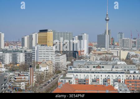 Wohnhäuser, Lindenstraße, Panoramaansicht Berlin Mitte, Axel-Springer-Verlag, Fernsehtum, Berlin, Deutschland Stock Photo
