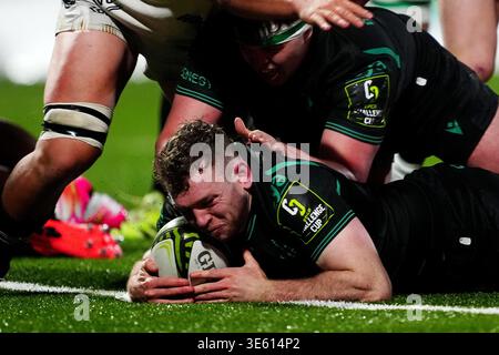 Cathal Forde of Connacht scores a try during the United Rugby ...