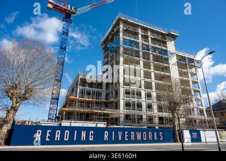 Berkley Homes Reading Riverworks a development of luxury riverside Flats and apartments in Reading, Berkshire, England, UK Stock Photo