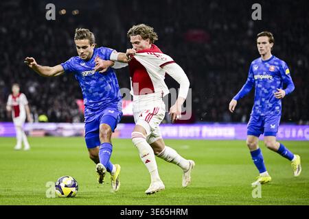 Van Rooij AMSTERDAM - (lr) Bart van Rooij of FC Twente and Sean Steur of AFC Ajax ...