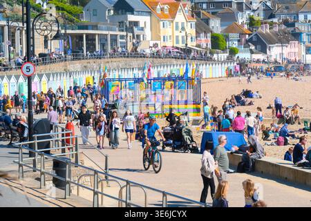 Lyme Regis, Dorset, UK. 7th April 2026. UK Weather: The beach at the ...