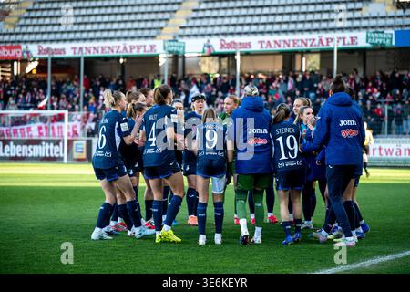 Simone Engelhardt Team circle of TSG 1899 Hoffenheim after the game, GER, FC FC Augsburg ...