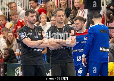 Pulpble Matthias Flohr, (HBW Balingen Weilstetten, Coach) thanks the fans, the ...