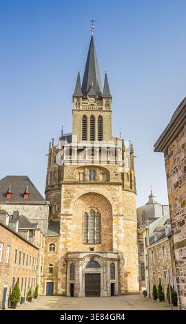 Domhof square and the historic cathedral in Aachen, Germany Stock Photo