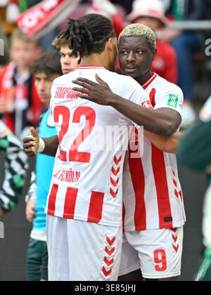 from left: Jahmai Simpson-Pusey, Martijn Kaars (St. Pauli), Kristoffer ...