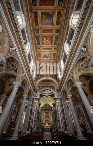 The central nave of the Basilica of the Sacred Heart (1935) in Brussels ...