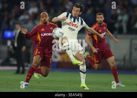 Marten de Roon of AS Roma in action during the Serie A soccer match ...