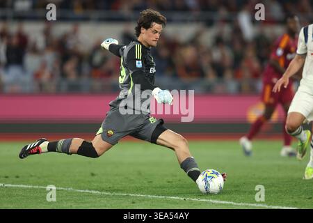The International Limbo of Mile Svilar: Why Serie A's Best Goalkeeper is Without a National Team
