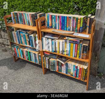 Street book stall in Hathersage, Derbyshire Stock Photo