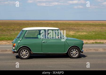 2 door mini 1000 hi-res stock photography and images - Alamy