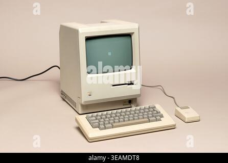 computer, macintosh 128k, computers, computing, pc Stock Photo