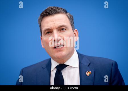 Bundespressekonferenz - Deutsch-kanadische Partnerschaft fuer souveraene KI Evan Solomon, Minister fuer kuenstliche Intelligenz und digitale Innovation der Regierung von Kanada in der Bundespressekonferenz zur Vorstellund des Thema Deutsch-kanadische Partnerschaft für souveraene KI, Berlin , 24.04.2026 Berlin Berlin Deutschland *** Federal Press Conference German-Canadian Partnership for Sovereign AI Evan Solomon, Minister of Artificial Intelligence and Digital Innovation of the Government of Canada at the Federal Press Conference to present the topic German-Canadian Partnership for Sovereign Stock Photo