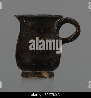 Jug, red-figure pottery, Greek pottery, mermaid mythological, Athens Greece. A small jug with a low foot recessed at the bottom. The edges of the foot are slightly rounded and tapered upwards. The body is slightly wider than the foot, rounded at the bottom, almost cylindrical in the lower half, and gently tapering in the upper half, merging into a widely flared outward spout. Below the spout is a vertically mounted, cylindrical, slightly flattened handle, bent into a circle. Light orange clay, black shiny firnis. On the body, the mermaid is in right profile, with wings raised upwards the left Stock Photo