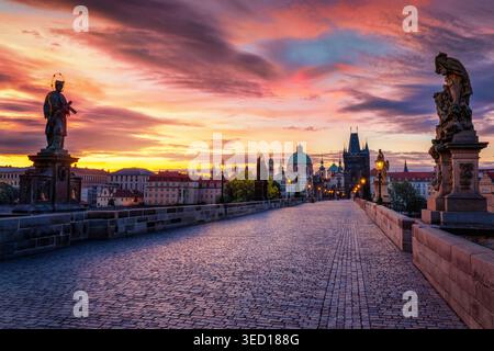 Beautiful summer sunrise view over the empty Charles Bridge in Prague, Czech Republic Stock Photo
