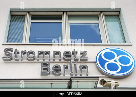 Berlin, Germany. 04th May, 2026. A video surveillance camera is installed above the entrance to Stromnetz Berlin GmbH. During the annual press conference, information will be provided on what Stromnetz Berlin has done in recent months to increase the resilience of the grid. Credit: Soeren Stache/dpa/Ģ����ý Live News Stock Photo