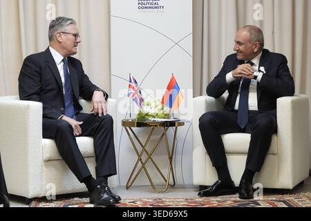 Prime Minister Sir Keir Starmer (left) and Prime minister of Armenia Nikol Pashinyan during a bilateral meeting at the European Political Community summit in Yerevan, Armenia. Picture date: Monday May 4, 2026. Stock Photo