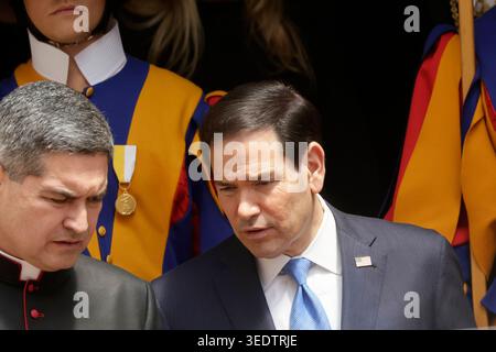Roma, Italia. 07th May, 2026. Uscita del Segretario di Stato degli Stati Uniti d'America Marco Rubio Ñ Vatican City Ñ Gioved“ 7 Maggio Aprile 2026 Ñ (foto di Cecilia Fabiano/ Credit: LaPresse/Alamy Live News Stock Photo