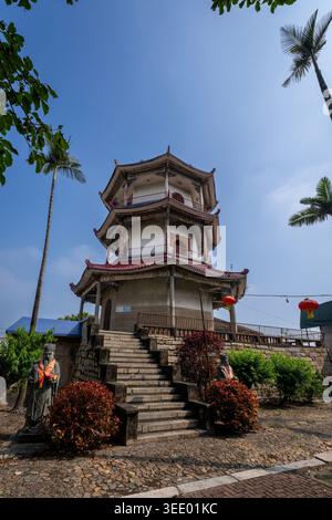 Historical Yanhai Tower (Bagua Tower) in Yuegang Ancient Town, a Key Maritime Silk Road Landmark, Zhangzhou, Fujian, China Stock Photo