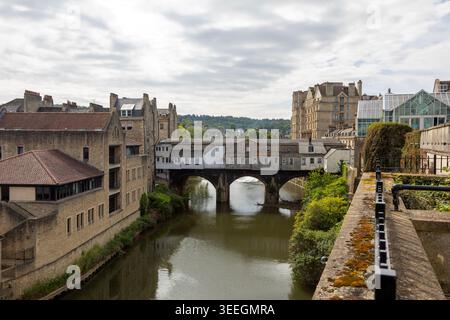 Rear view back of buildings on Pulteney Bridge, River Avon, city of Bath, north east Somerset, England, UK Stock Photo