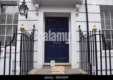 London, England, UK. 11th May, 2026. A box of green Granny Smith apples, referencing The Beatles' Apple Corps logo, along with a QR code which links to a website about the planned museum, has been placed outside 3 Saville Row, the site of the band's last ever gig, which will be open to visitors in 2027. The Grade II listed building was The Beatles' headquarters from 1968 to 1972 and their final album, Let It Be, was recorded in the basement. The band famously played the show on the rooftop. Credit: ZUMA Press, Inc./Ģ����ý Live News Stock Photo